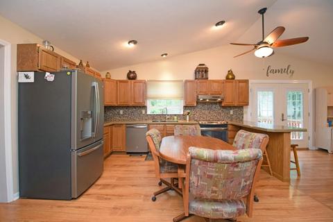 697 Mockingbird Ln, Cincinnati, OH 45244 photo 9