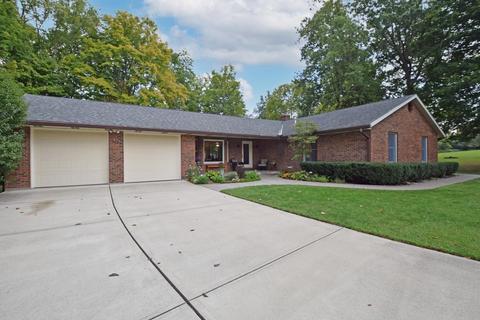 697 Mockingbird Ln, Cincinnati, OH 45244 photo 2