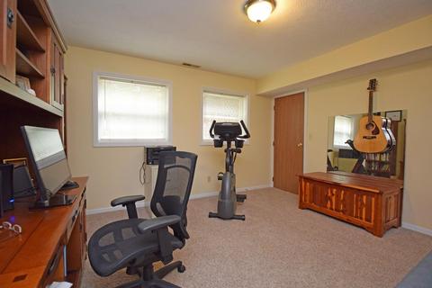 697 Mockingbird Ln, Cincinnati, OH 45244 photo 27