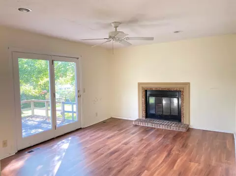 915 Sarbrook Dr, Cincinnati, OH 45231 photo 9