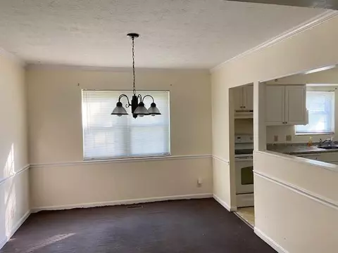 915 Sarbrook Dr, Cincinnati, OH 45231 photo 4