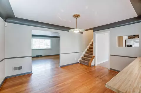 2713 Eugenie Ln, Cincinnati, OH 45211 photo 8