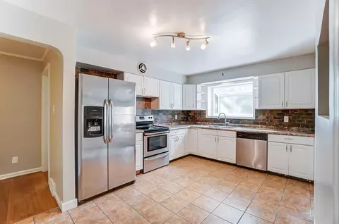 2713 Eugenie Ln, Cincinnati, OH 45211 photo 10