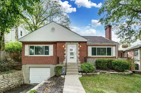 2713 Eugenie Ln, Cincinnati, OH 45211 photo 1
