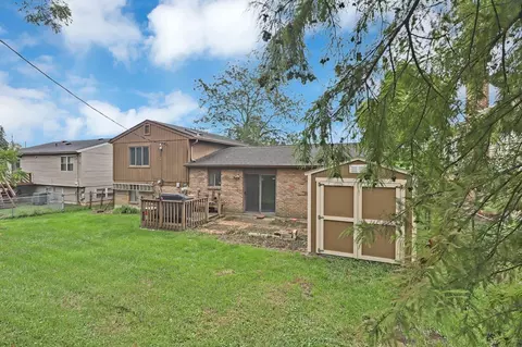2414 Crest Rd, Cincinnati, OH 45231 photo 2
