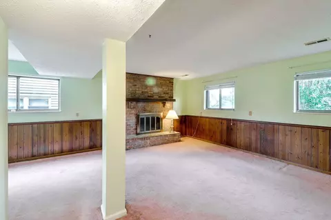 2414 Crest Rd, Cincinnati, OH 45231 photo 12