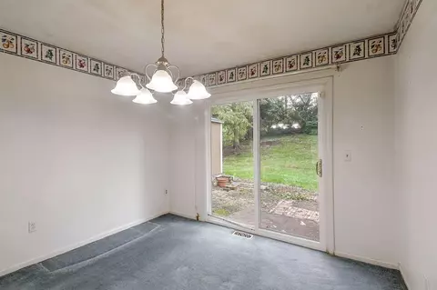 2414 Crest Rd, Cincinnati, OH 45231 photo 20