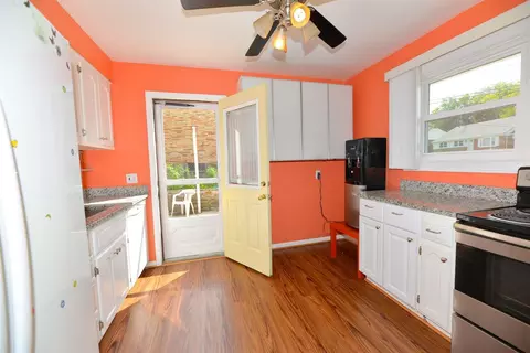 8808 Constance Ln, Cincinnati, OH 45231 photo 12
