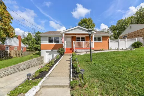 8808 Constance Ln, Cincinnati, OH 45231 photo 2