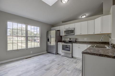 9995 Shellbark Ln, Cincinnati, OH 45231 photo 3