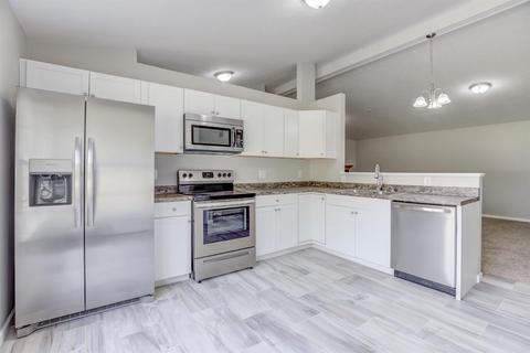 9995 Shellbark Ln, Cincinnati, OH 45231 photo 4