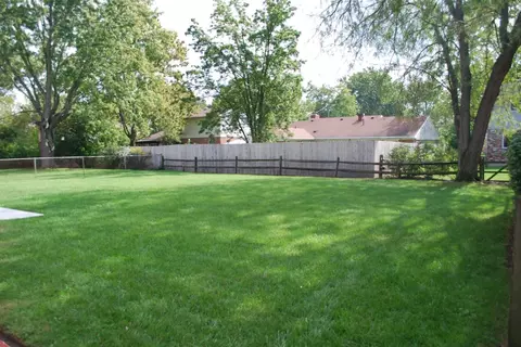 745 Danbury Rd, Forest Park, OH 45240 photo 4