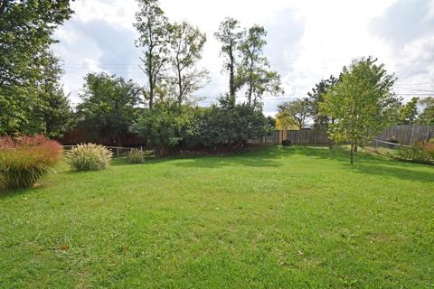 8635 Coran Dr, Cincinnati, OH 45255 photo 23