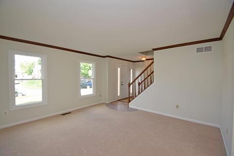 8635 Coran Dr, Cincinnati, OH 45255 photo 3