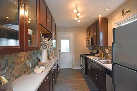 4334 Eileen Dr, Cincinnati, OH 45209 photo 12