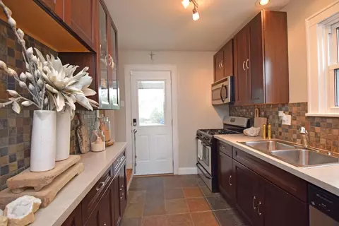4334 Eileen Dr, Cincinnati, OH 45209 photo 13