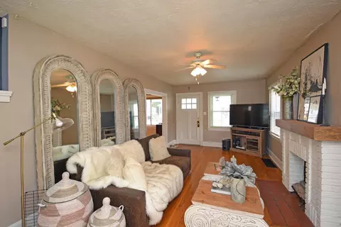 4334 Eileen Dr, Cincinnati, OH 45209 photo 7