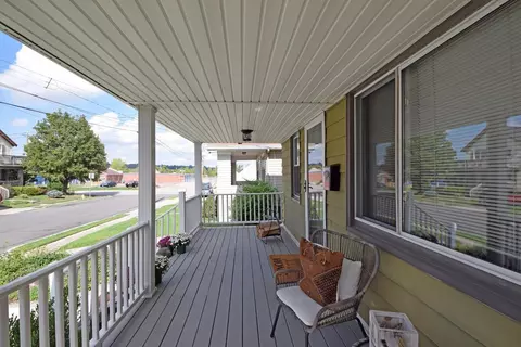 4334 Eileen Dr, Cincinnati, OH 45209 photo 3
