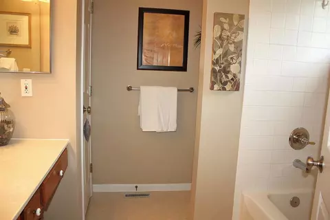 5753 Summit View Ct, Cincinnati, OH 45247 photo 17