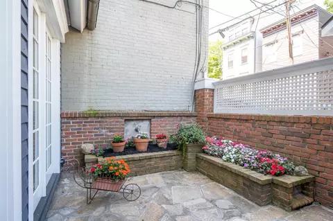 1122 Fuller St, Cincinnati, OH 45202 photo 4