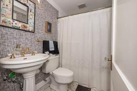 1122 Fuller St, Cincinnati, OH 45202 photo 16