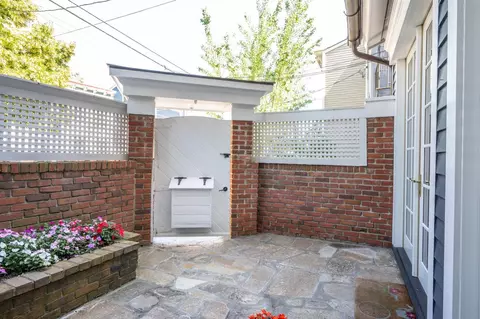 1122 Fuller St, Cincinnati, OH 45202 photo 3