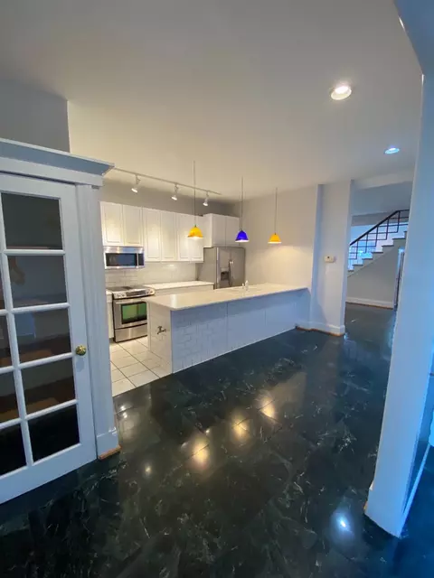 1122 Fuller St, Cincinnati, OH 45202 photo 10