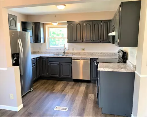 6563 Daly Rd, Cincinnati, OH 45224 photo 4