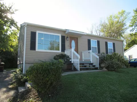 4296 Beechmont Dr, Cincinnati, OH 45244 photo 1