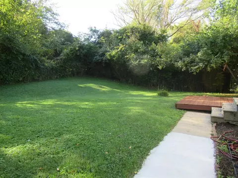 4296 Beechmont Dr, Cincinnati, OH 45244 photo 3