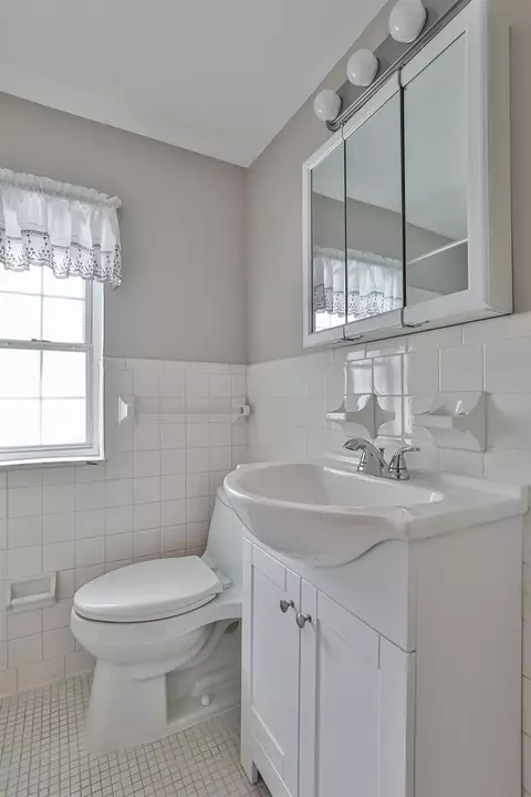 1003 Hempstead Dr, Cincinnati, OH 45231 photo 24
