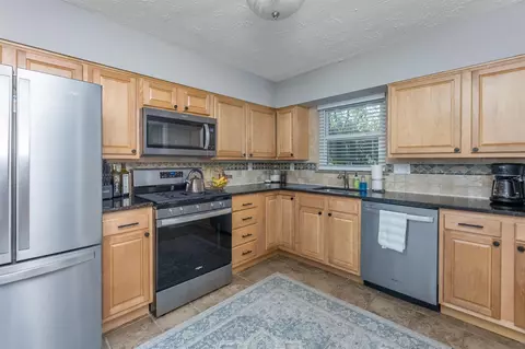 8905 Summit Ave, Blue Ash, OH 45242 photo 10