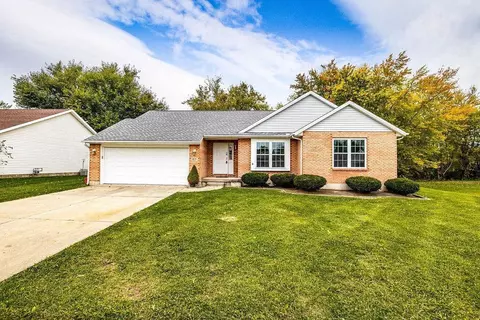 615 Davis Dr, Monroe, OH 45050 photo 1