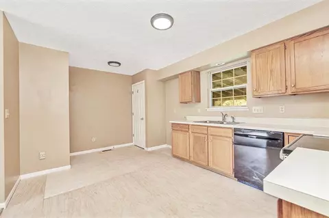 4777 Klatte Rd, Cincinnati, OH 45244 photo 13