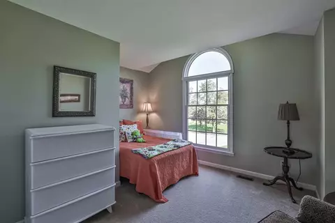 5577 Samstone Ct, Blue Ash, OH 45242 photo 23