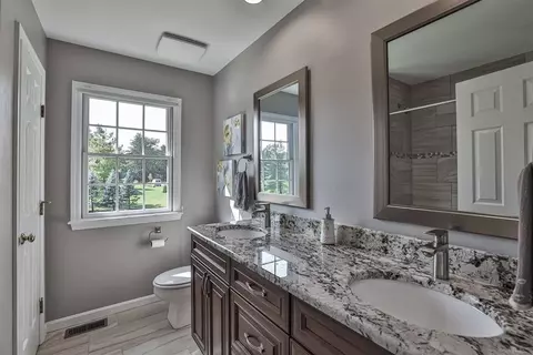 5577 Samstone Ct, Blue Ash, OH 45242 photo 31