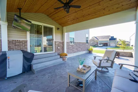 1279 Springfield Dr, Harrison, OH 45030 photo 22