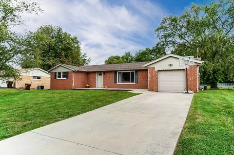 551 Sonny Ln, Cincinnati, OH 45244 photo 2