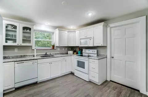551 Sonny Ln, Cincinnati, OH 45244 photo 17