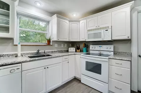 551 Sonny Ln, Cincinnati, OH 45244 photo 20