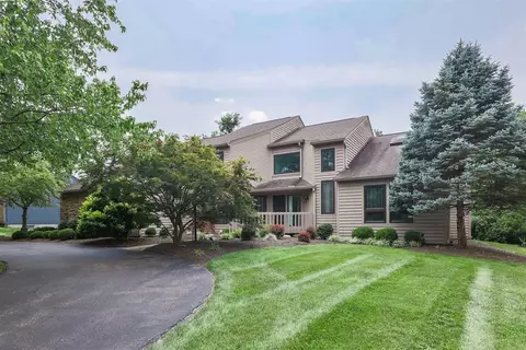 7 Heritage Rd, Blue Ash, OH 45241 photo 1
