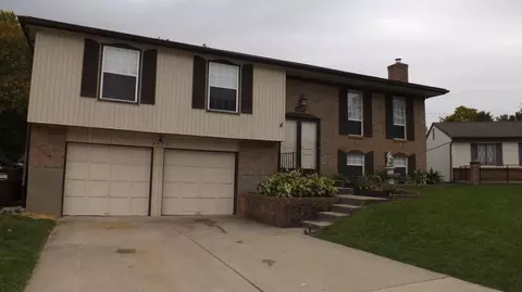 2573 Willowspring Ct, Cincinnati, OH 45231 photo 2