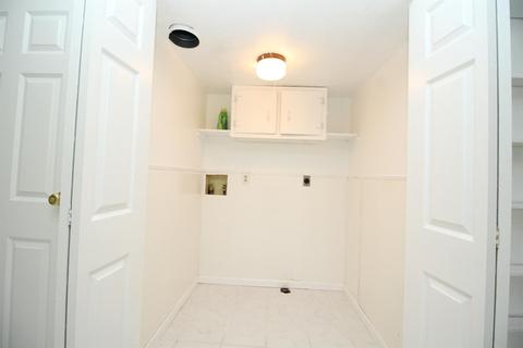 844 Cedarhill Dr, Cincinnati, OH 45240 photo 12