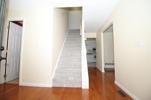 844 Cedarhill Dr, Cincinnati, OH 45240 photo 4