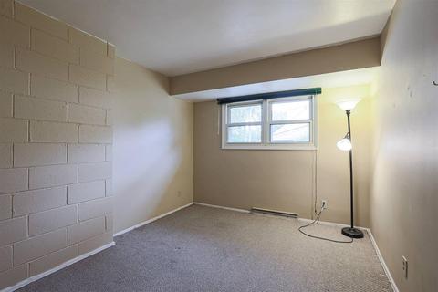 54 Hamlin Dr, Greenhills, OH 45218 photo 15