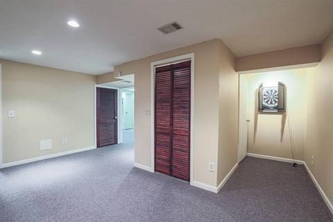 54 Hamlin Dr, Greenhills, OH 45218 photo 18