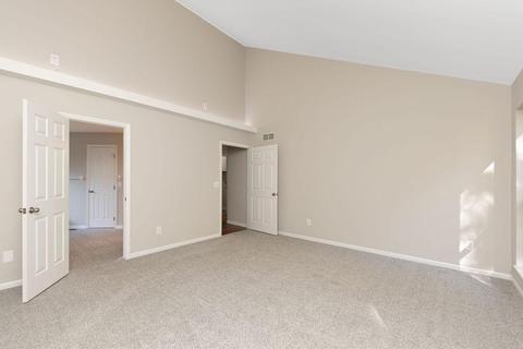 882 Castlebay Dr, Cincinnati, OH 45245 photo 33