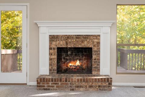 882 Castlebay Dr, Cincinnati, OH 45245 photo 7