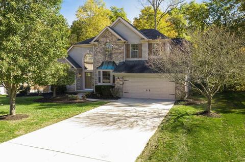 882 Castlebay Dr, Cincinnati, OH 45245 photo 1