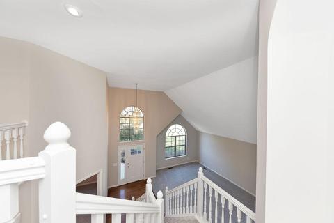 882 Castlebay Dr, Cincinnati, OH 45245 photo 39